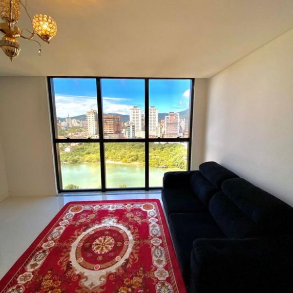 LINDO APARTAMENTO PARA SUAS FRIAS!