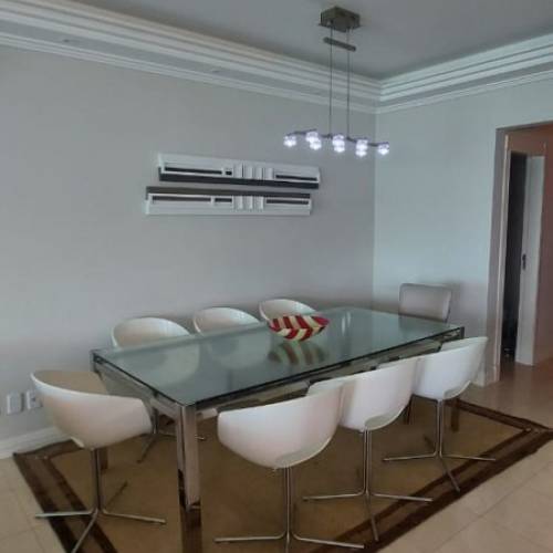 Apartamento Alto Padro, Frente Mar!
