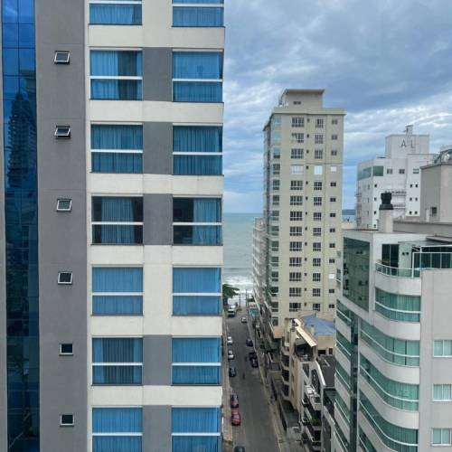 Apartamento com 3 suites 