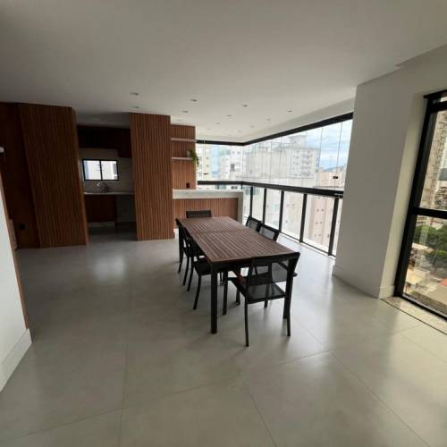 Apartamento com 3 suites 