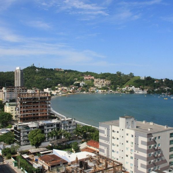 Apartamento 6 Sutes Centro de Itapema