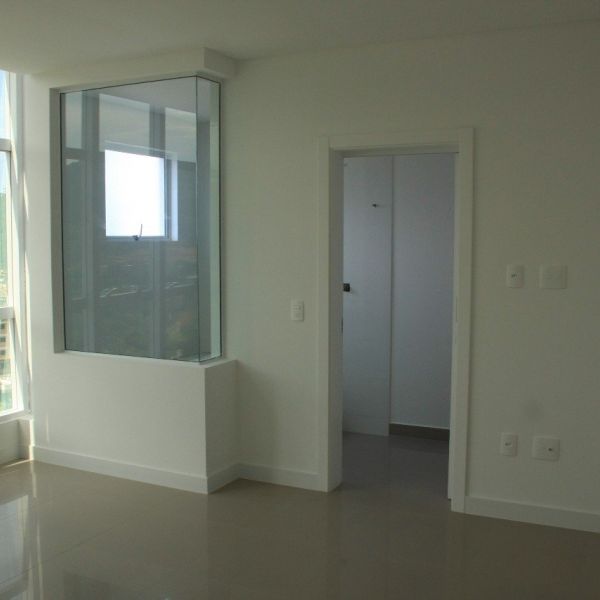 Apartamento 6 Sutes Centro de Itapema