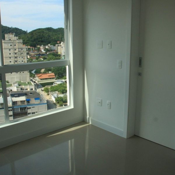 Apartamento 6 Sutes Centro de Itapema