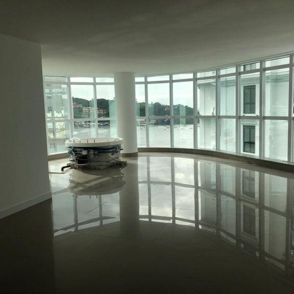 Apartamento 6 Sutes Centro de Itapema