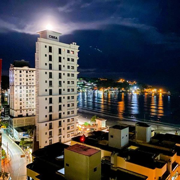 Apartamento 4 Sutes Centro de Itapema